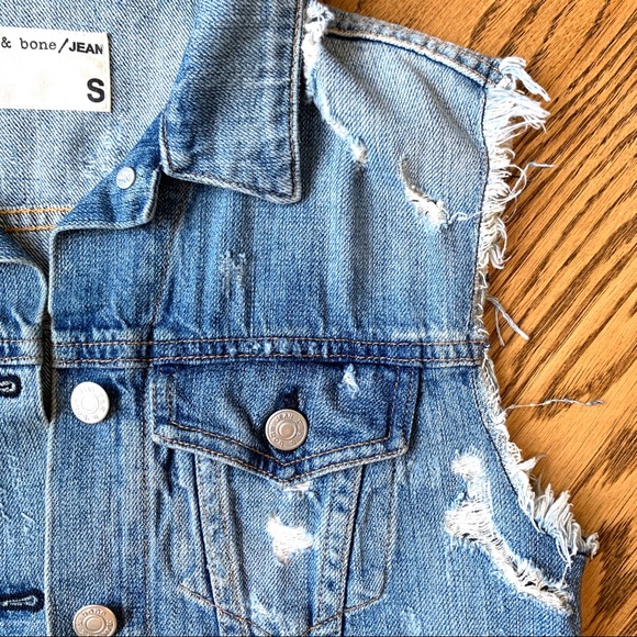 Rag & Bone Distessed Denim Vest Light Wash - Picture 7 of 16